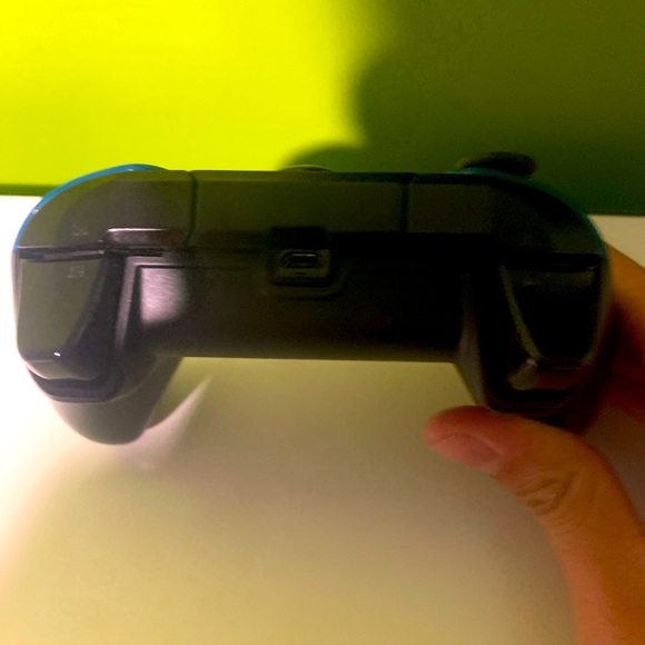 Xbox Controller One (READ DESCRIPTION) - Picture 3 of 3